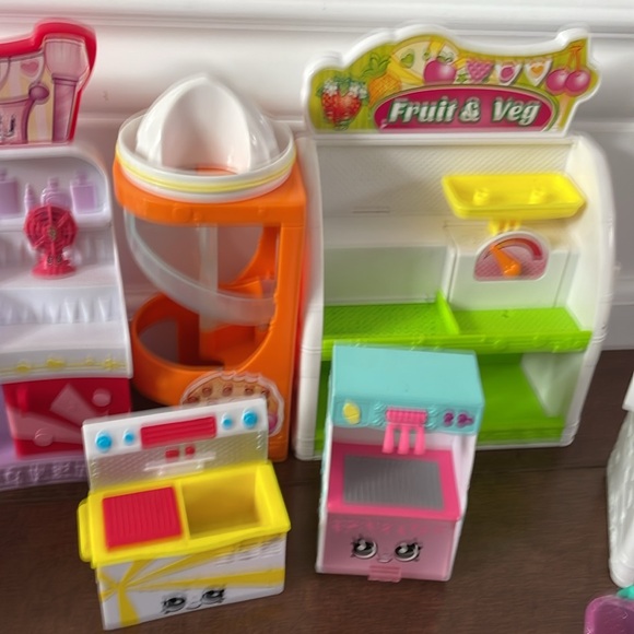 Shopkins toy lot - Picture 5 of 7